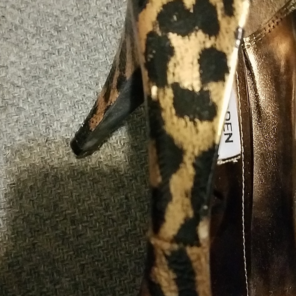 Shoes - Picture 4 of 5